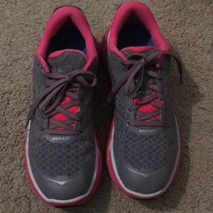 Hoka one one Clifton 2